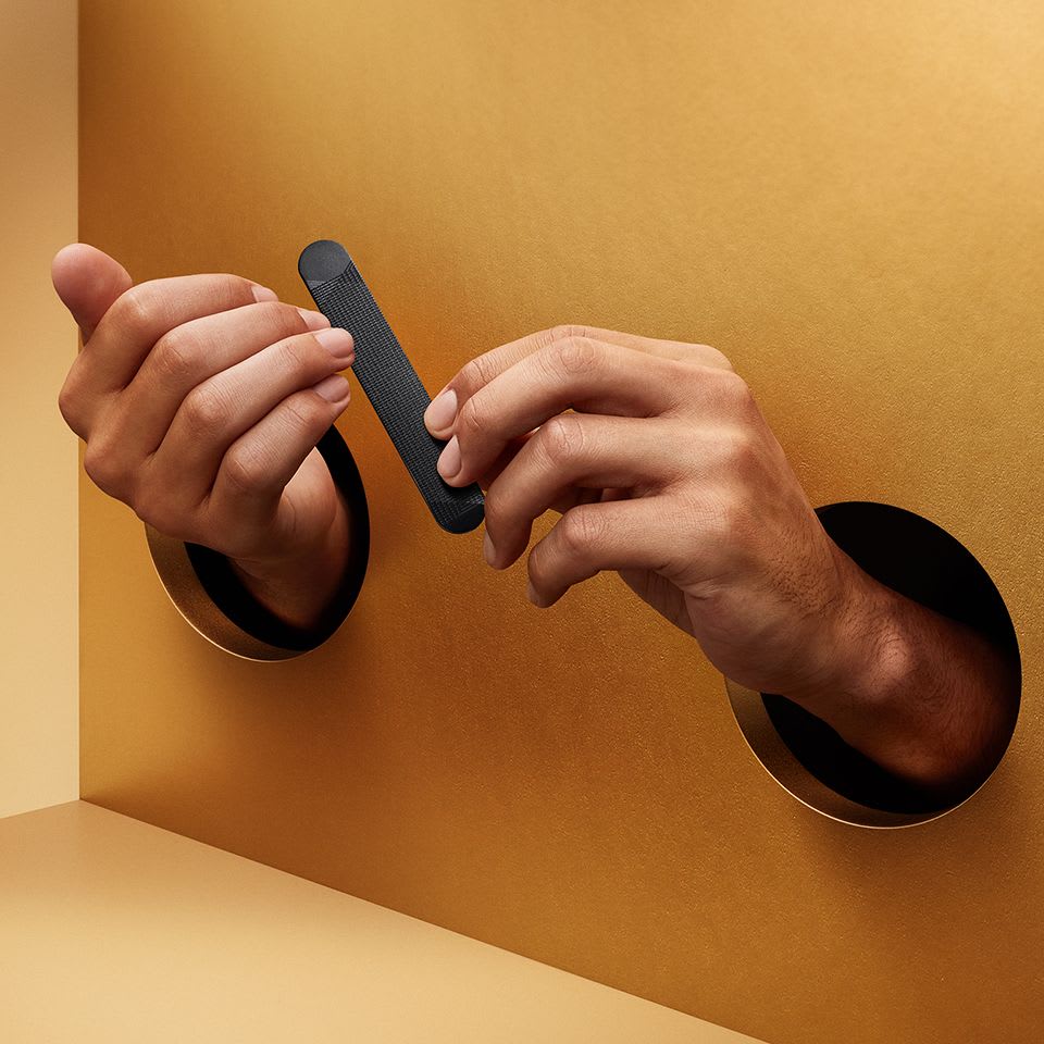 The Shears 3.0 nail file being used on male model nails