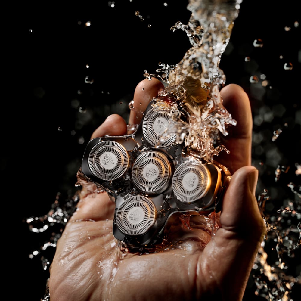 site-assets/assets/the-dome-shaver-pro-skinsafe-blade-pad/buy-box_carousel_waterproof_2400